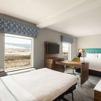 Hampton Inn & Suites by Hilton Kelowna Airport