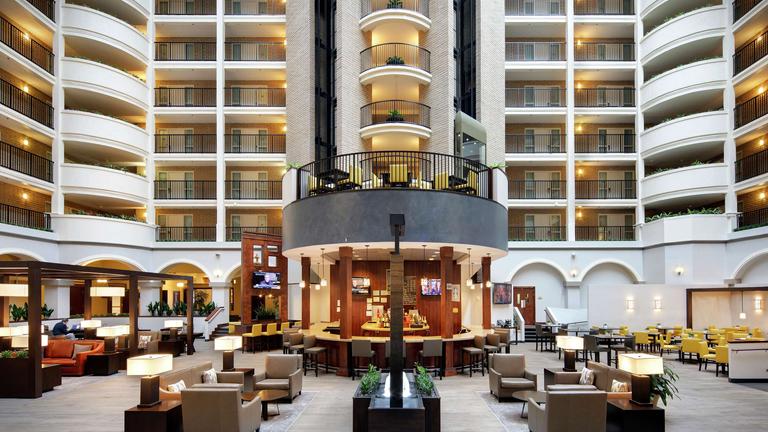 Embassy Suites by Hilton Dallas Park Central Area en $ 15.599 ($̶ ̶2̶1̶