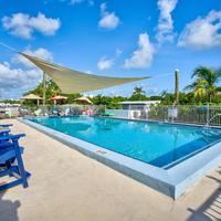 Aqua Lodges at Coconut Cay Rv and Marina